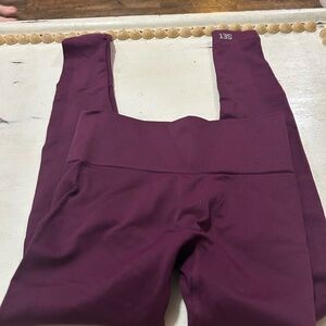SET Active Burgundy Leggings